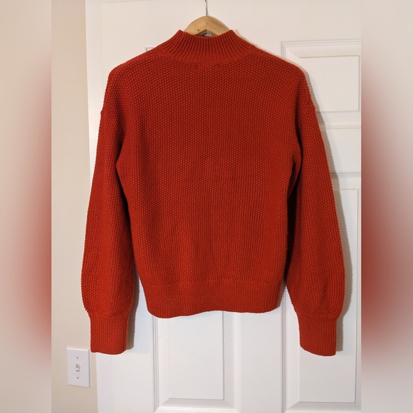 Red cable knit sweater - Picture 2 of 2